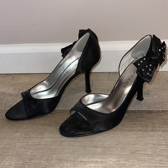 Rampage Black Satin Peep Toe Pumps - Picture 3 of 8